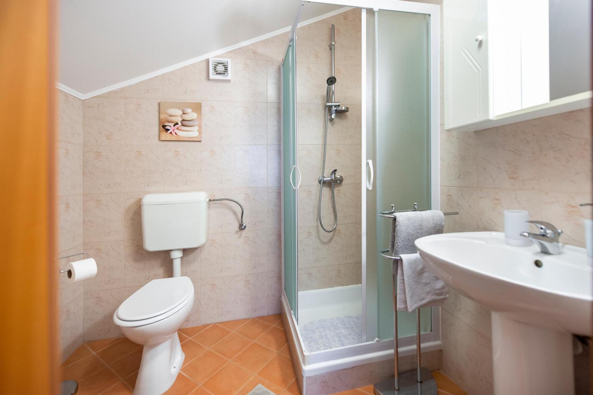 Apartment Brigita 1 *