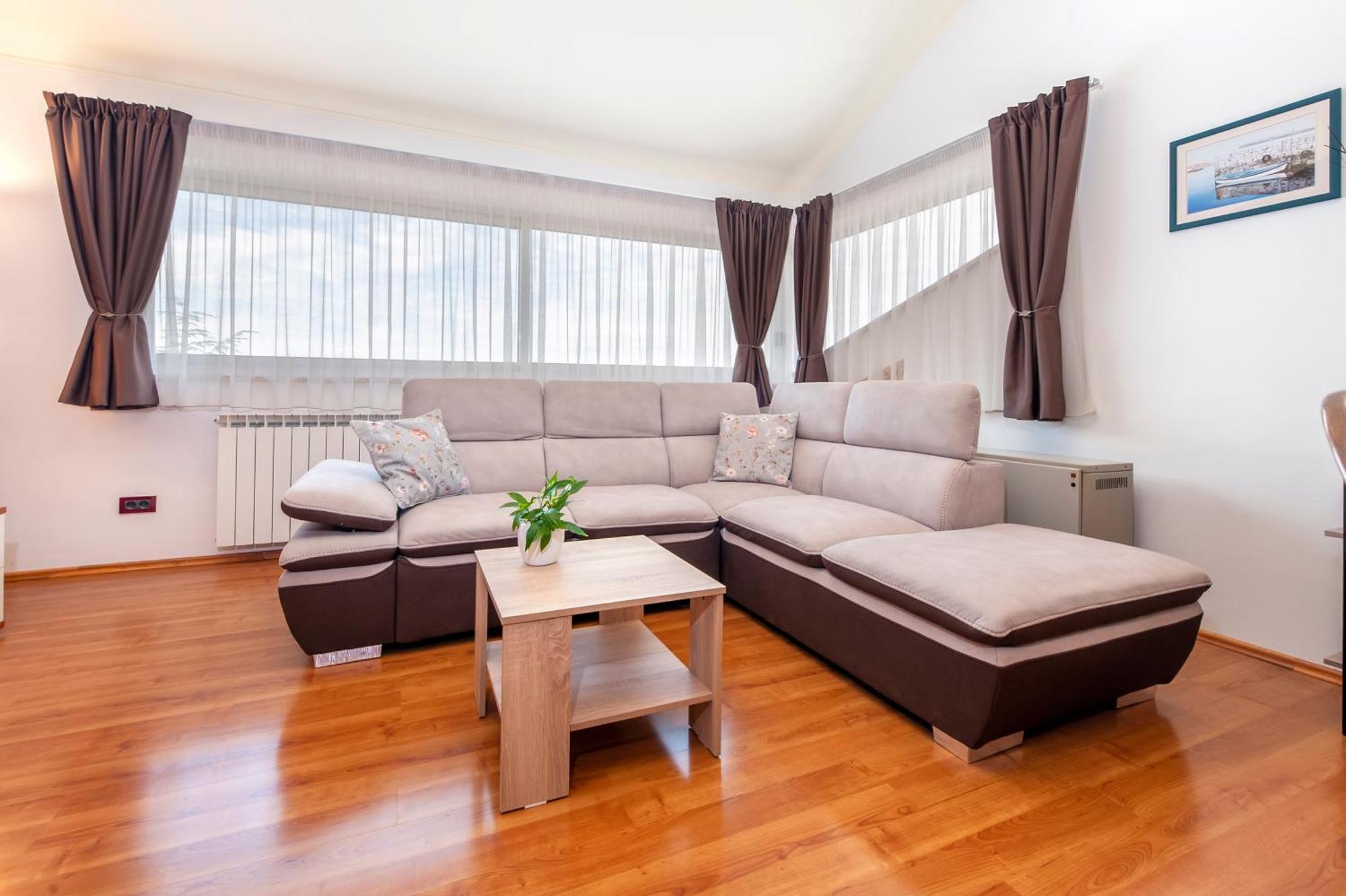 Apartment Brigita 1