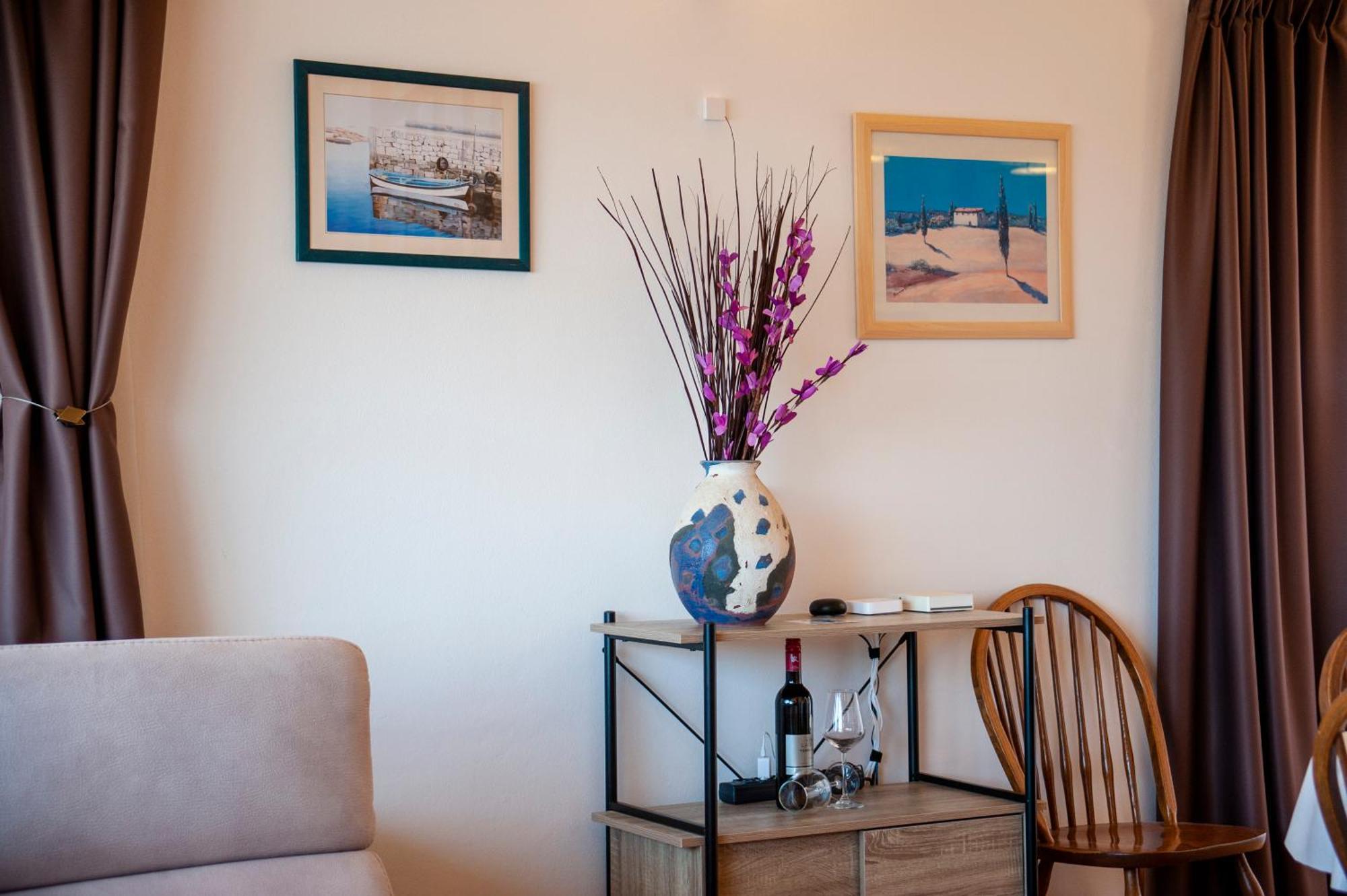 Brigita 1 Apartment