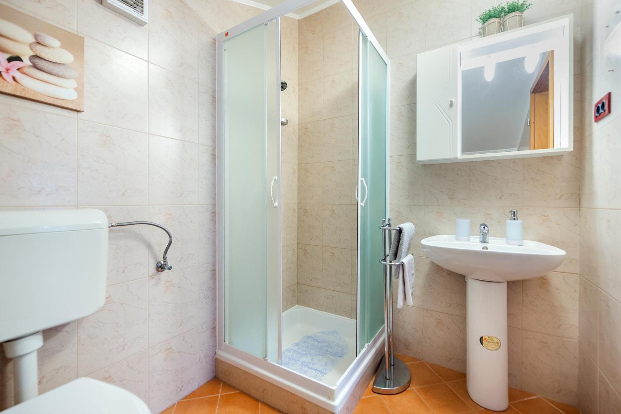Apartment Brigita 1 *